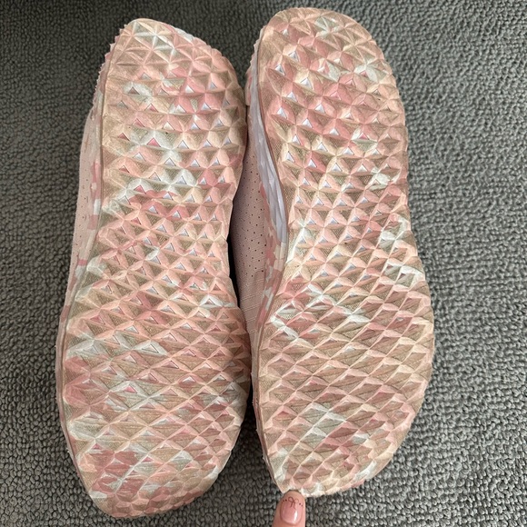 Nobull Shoes - Picture 5 of 5